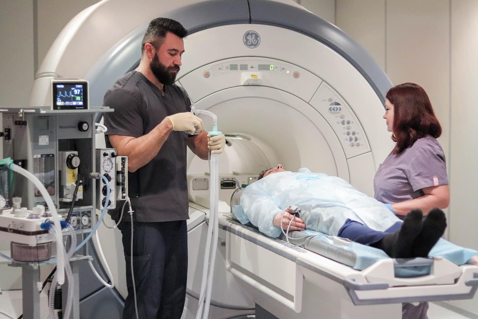 МРТ головного мозга в Люберцах — цены и запись в отделение диагностики  медицинского центра 